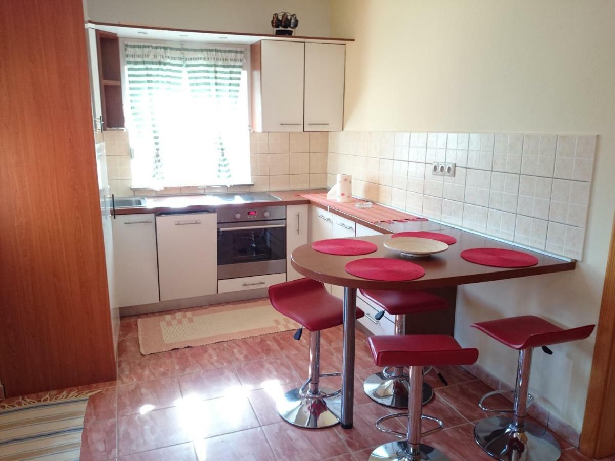 Raj Muraj Ferienappartement Kornić Exterior foto